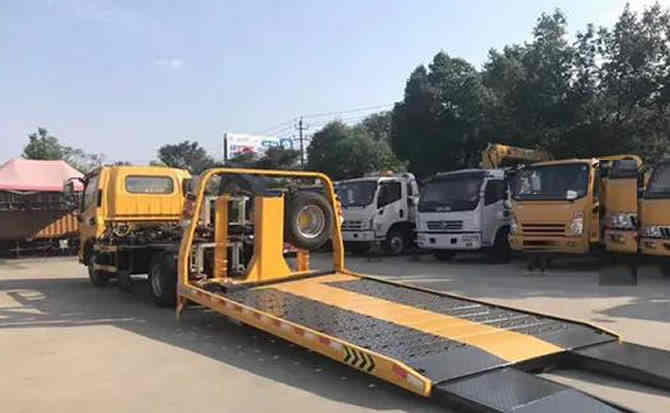 塔什库尔汽车中途维修案例